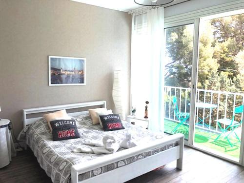 La Ciotat Bed & Breakfast | chambre d'hôtes villa tigre LA CIOTAT Quartier résidentiel
