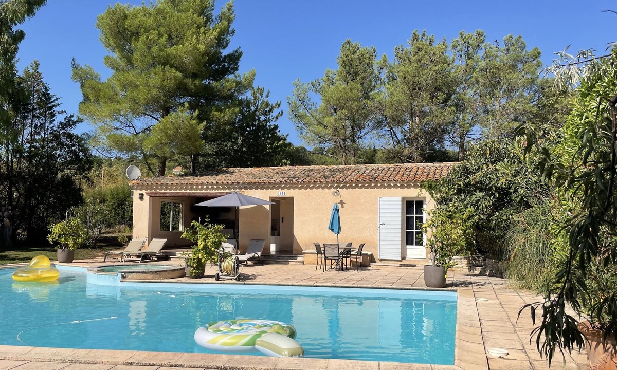 Eguilles Villa | Character rental in the Aix countryside