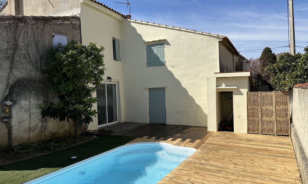 Six-Fours-les-Plages House | Charmante Petite Bastide Entièrement Rénovée à 5 mn de la Plage
