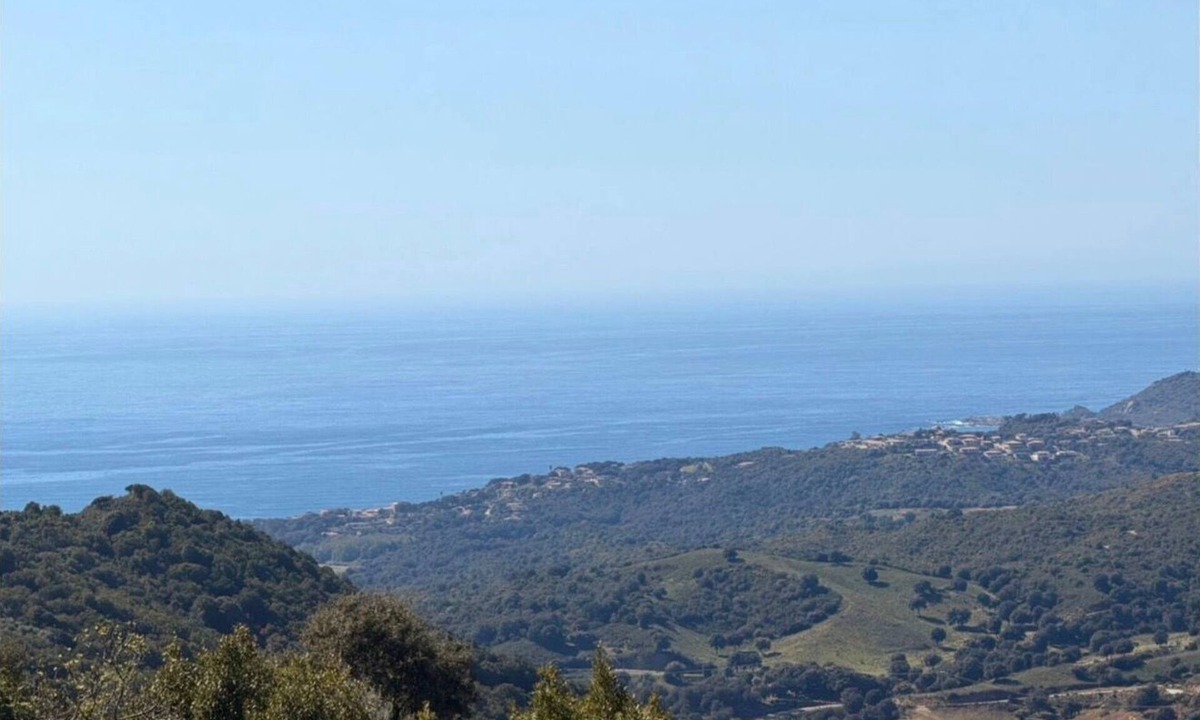 Santʼ Andrea-dʼOrcino Apartment | Charming 52 m² F2 on one level, sea view & magnificent sunset.