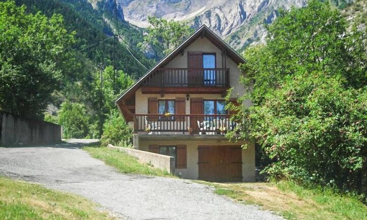 Le Glaizil Ski Chalet | Charming chalet overlooking the mountains, near the Ecrins, 3 bedrooms