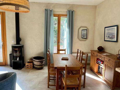 La Peyrade House | Charming House In An Organic Wine Estate