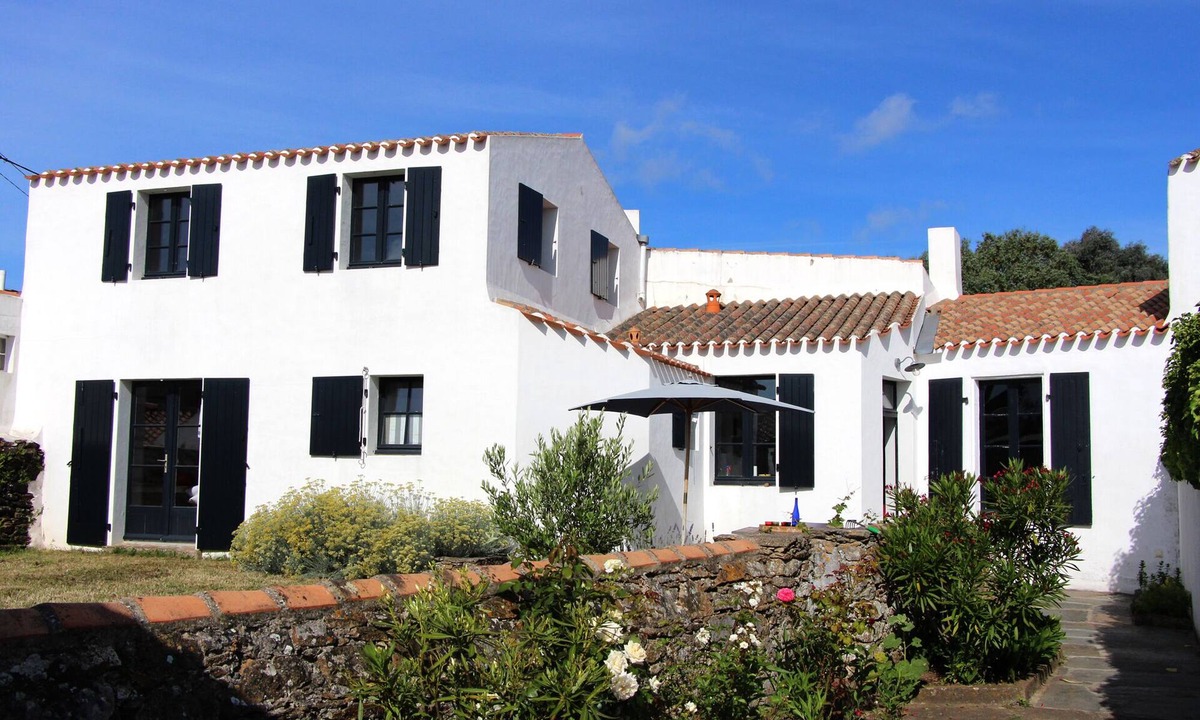 Ile d'Yeu House | Charming house with a garden in St. Sauveur, registration number 8511300054390