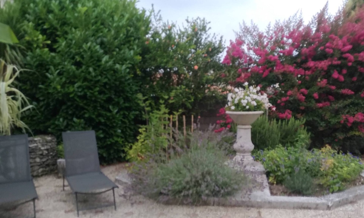 Cognac House | Charming town house in enclosed garden *, 3 bedrooms, 4 double beds.