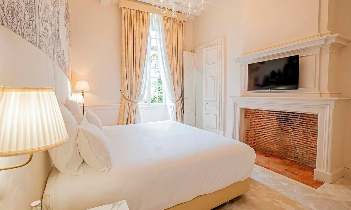 Briollay Hotel | Chateau de Noirieux