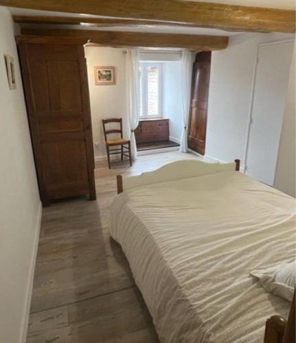 Tours-sur-Meymont Apartment | Chez Nanou