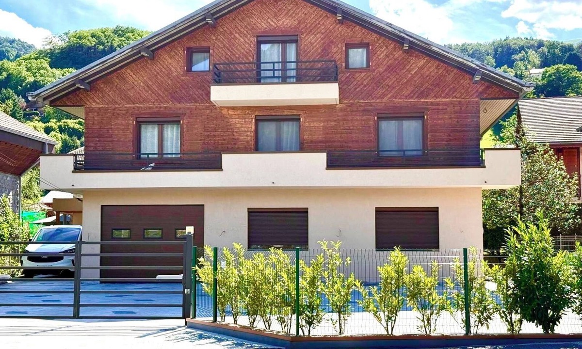 Sallanches Apartment | Clean and secure