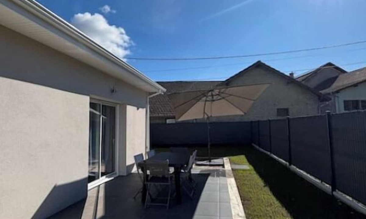 Saint-Pierre-de-Curtille House | COMFORTABLE GITE WITH PRIVATE GARDEN AND SPA 5 MINUTES FROM LAC DU BOURGET