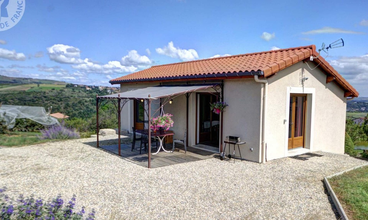 Genilac Cottage | Comfortable cottage in Genilac with terrace and garden, ideal for 2 people