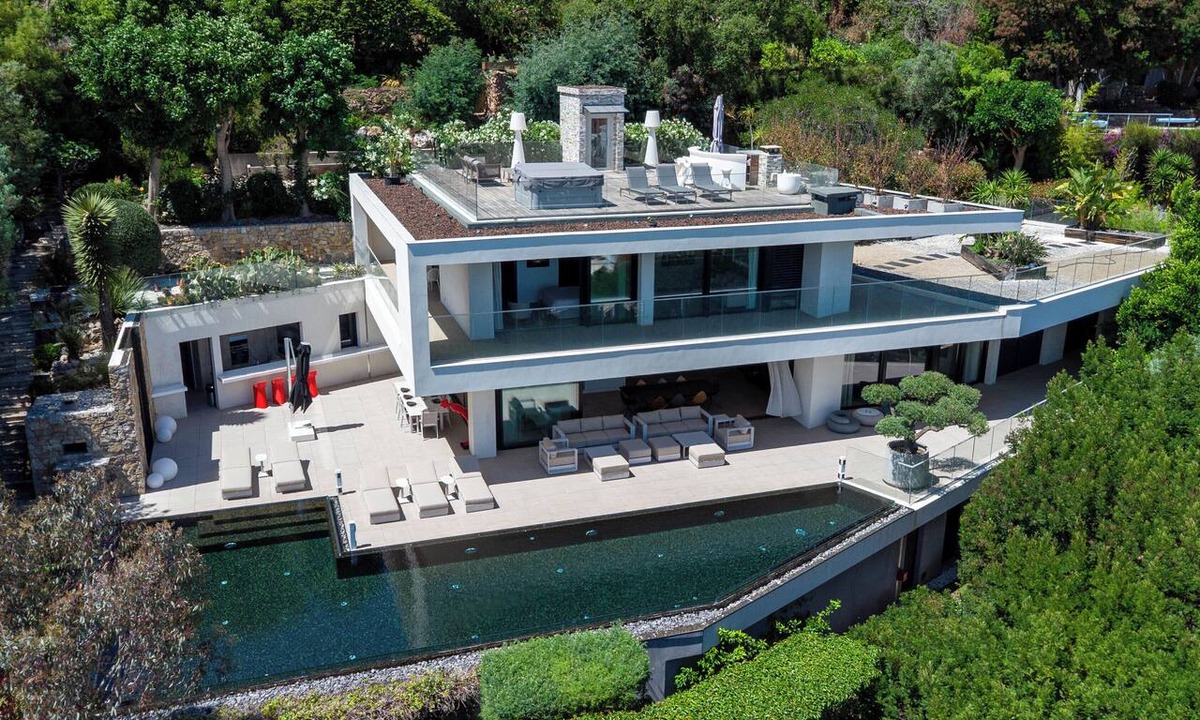 Les Termes Villa | Contemporary Villa – Panoramic Sea View & Rooftop Jacuzzi