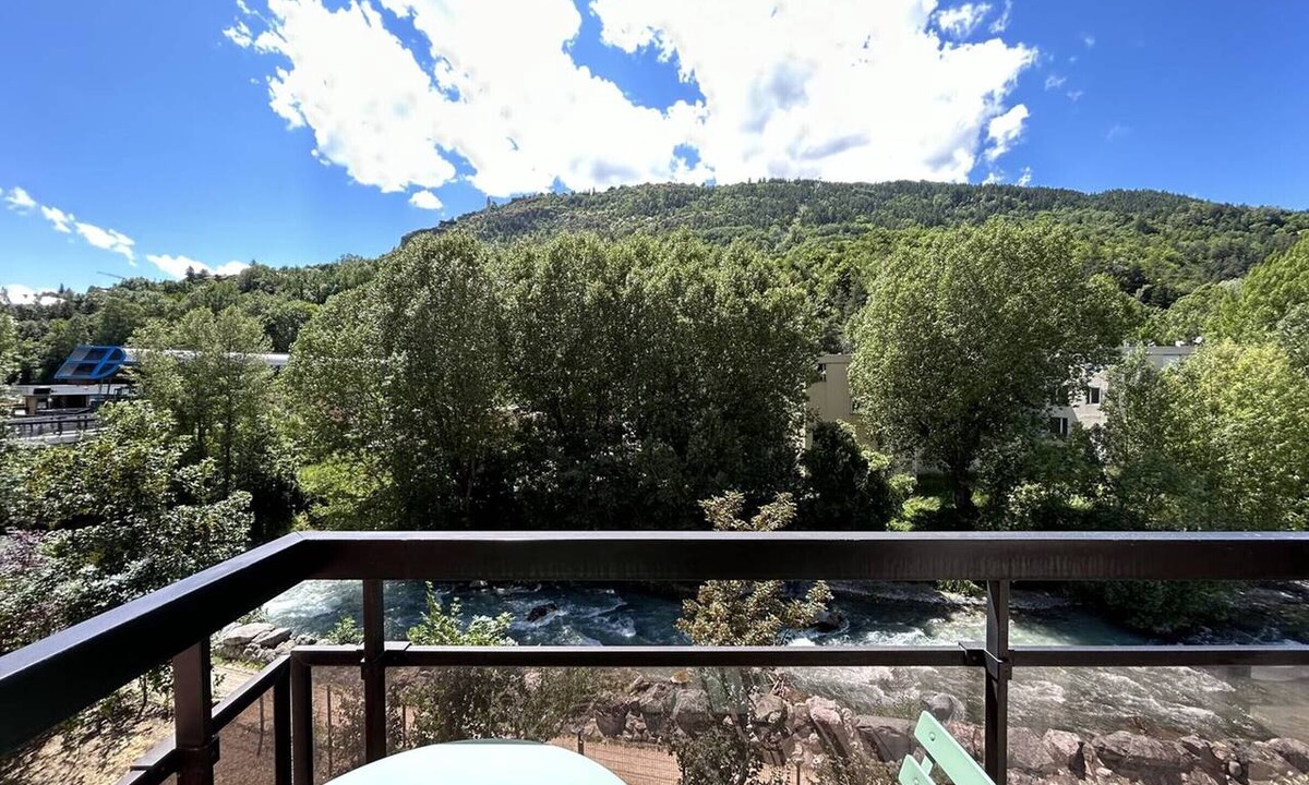 Briancon Apartment | Cozy apartment in Briançon - 4 guests