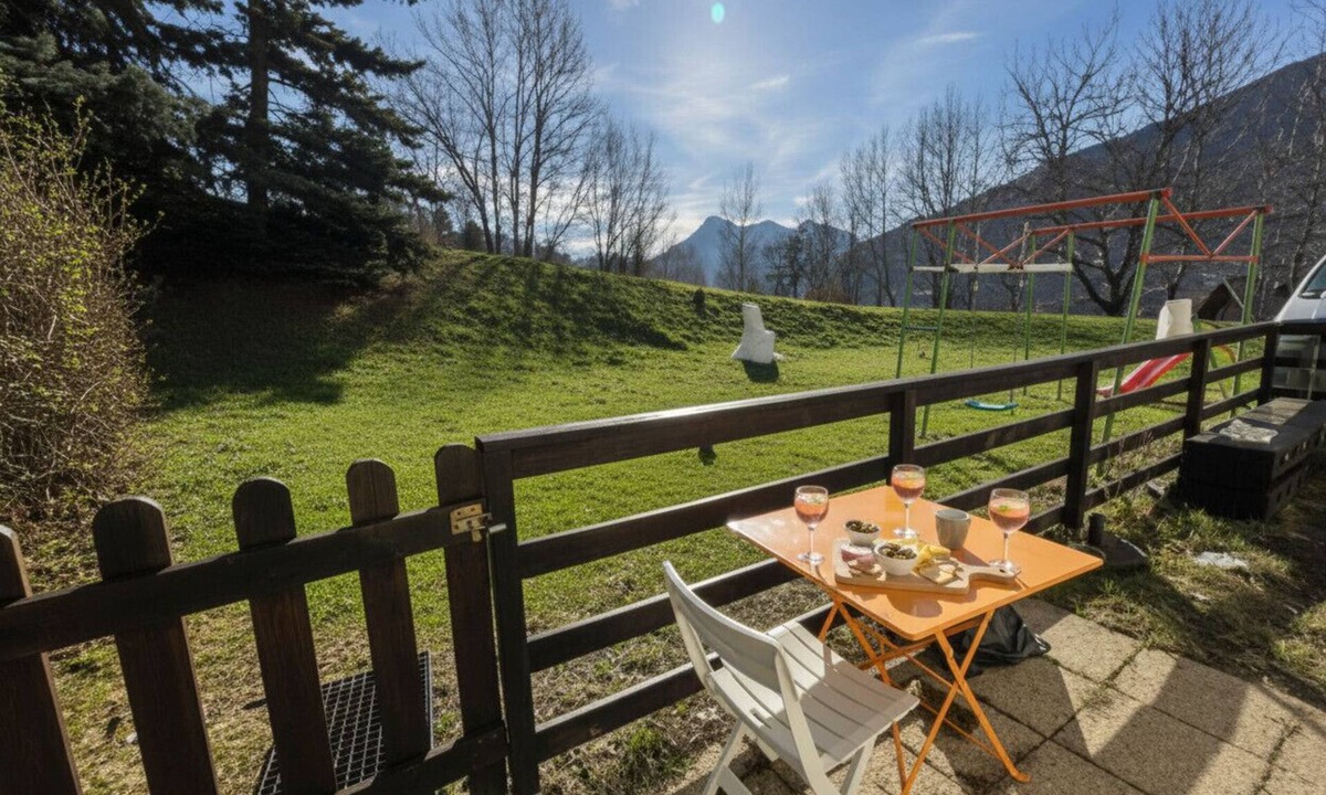 Forville Apartment | Cozy retreat just steps from the slopes