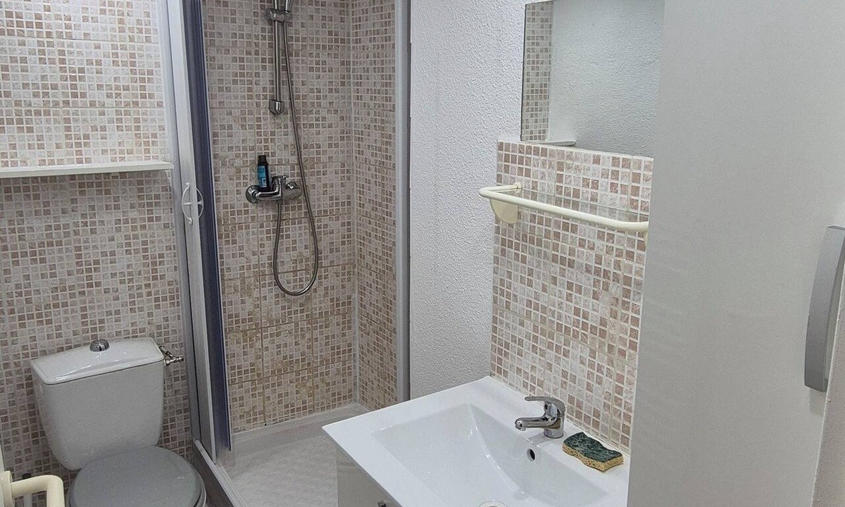 Thiers Apartment | Cozy studio apartment in downtown Marseille
