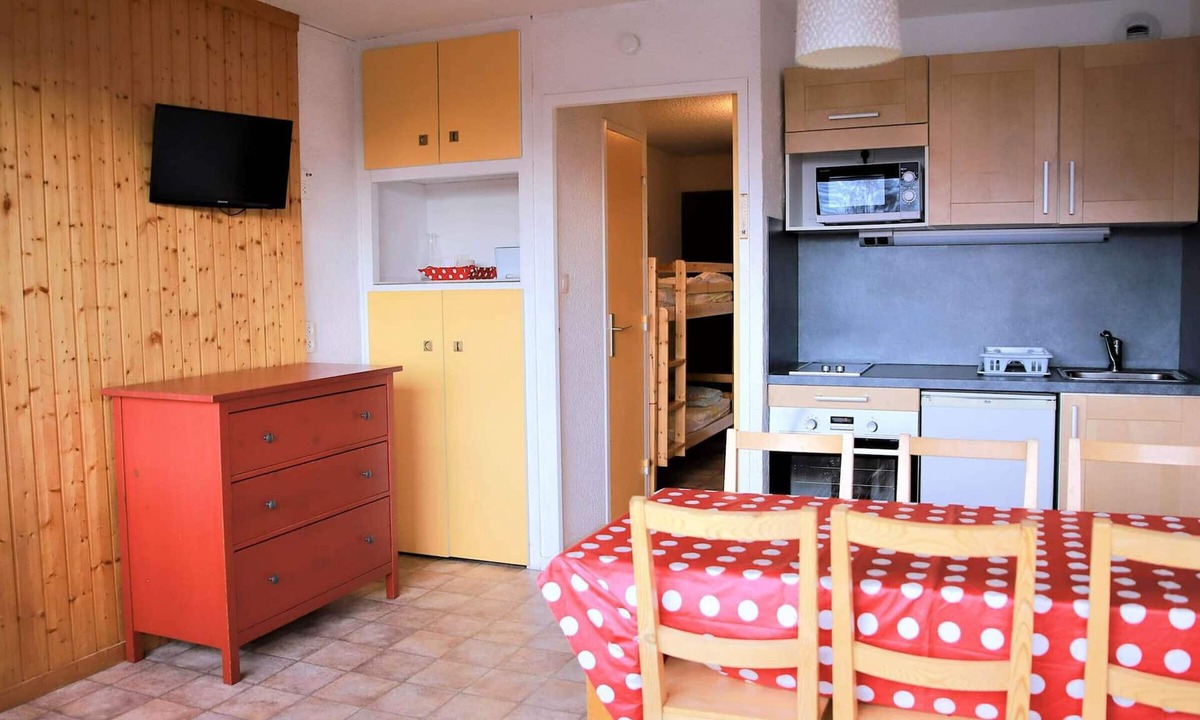 Auris Apartment | Cozy Studio with Balcony, Mountain View, and Ski Access - Sleeps 6