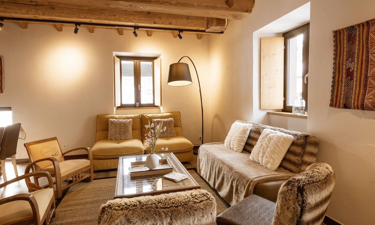Valloire Apartment | Duplex 5 rooms for 10 people, pets allowed, balcony, parking