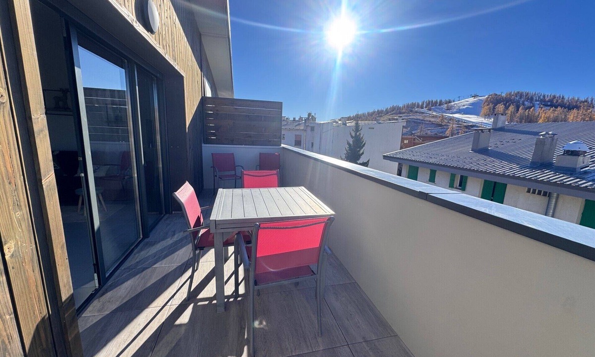 Valberg Condo | Duplex studio with mezzanine, large terrace with piste view, VALBERG resort center