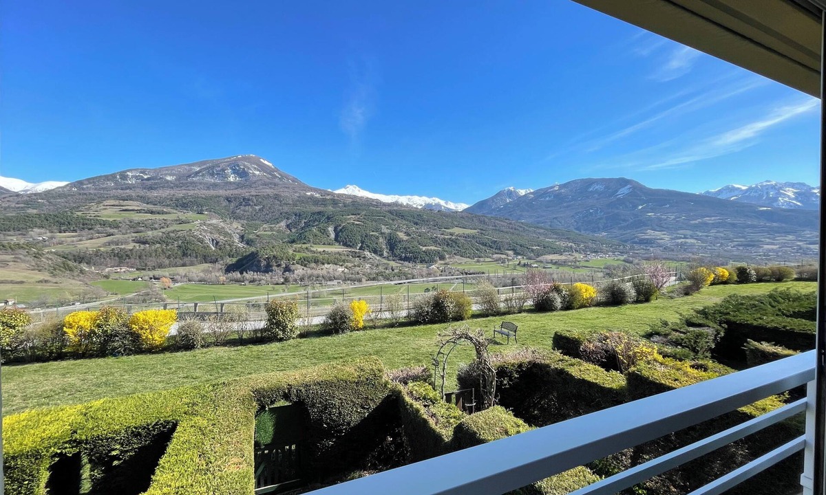 Embrun Apartment | Embrun - Cosy T2 apartment with unobstructed view