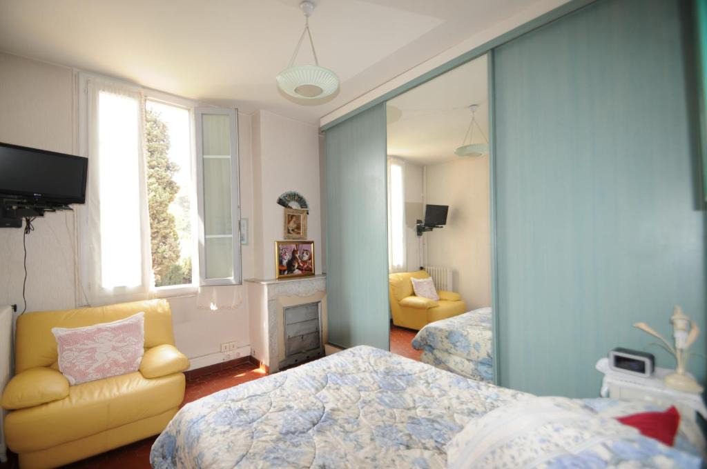Saint Philippe Apartment | Estienne d'Orves