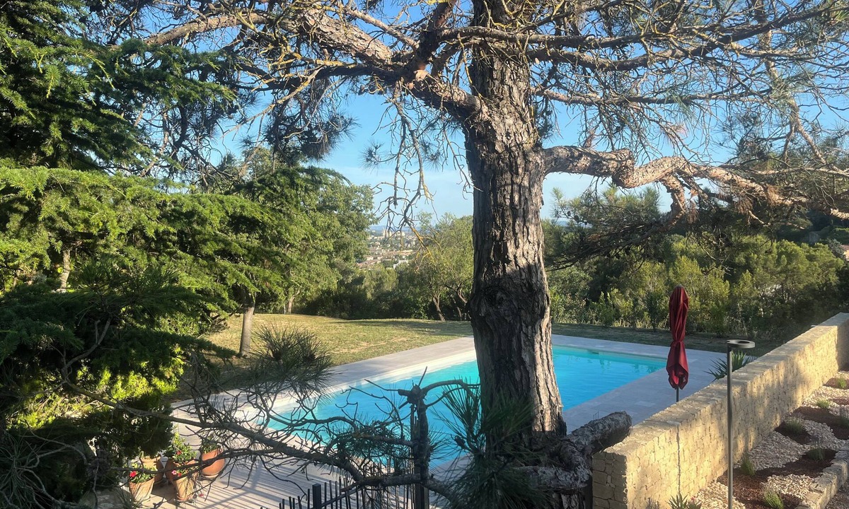 Villeneuve-les-Avignon Villa | Family home, large pool – 15 min to Avignon