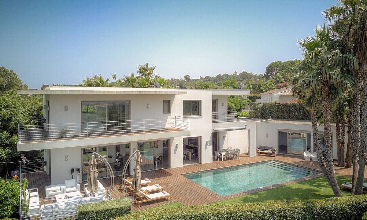 La Croix des Gardes Villa | FRGK Luxury Villa Cannes Lord Brougham, Croix-des-