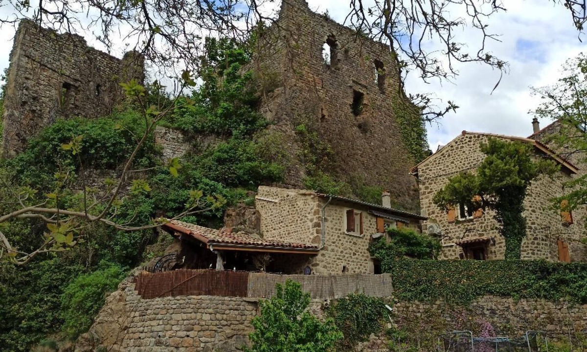Lamastre House | Gîte du Château de Retourtour