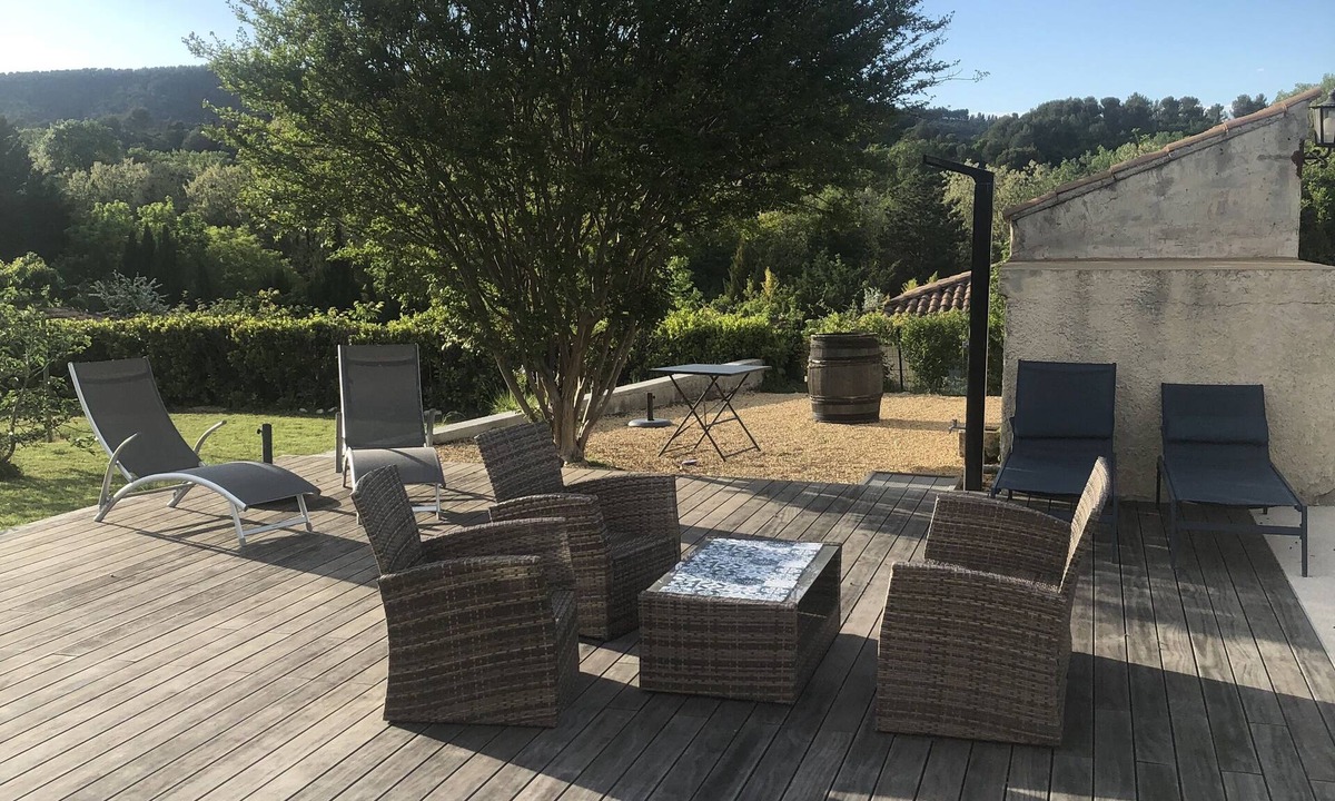 Entrechaux House | Gîte Indépendant au Pied du Mont Ventoux