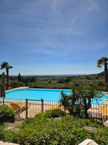 Le Barroux House | Gîte Paradizu 3 étoiles vue imprenable