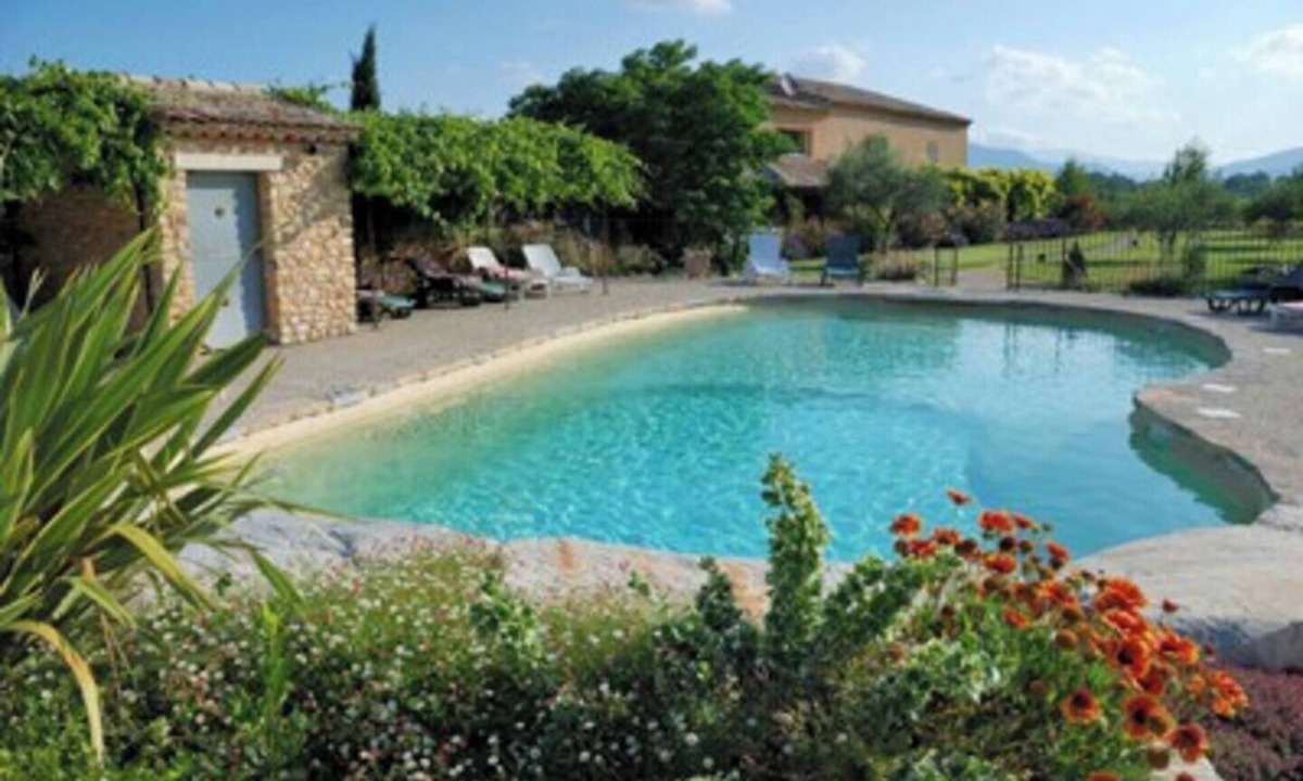 Villedieu Apartment | Gite de l'Olivier 8 persons with swimming pool and garden in Provence !