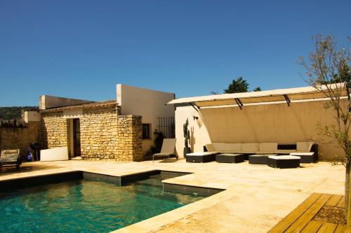 Gordes House | Gordes - Luberon Charming house with private pool exclusive access