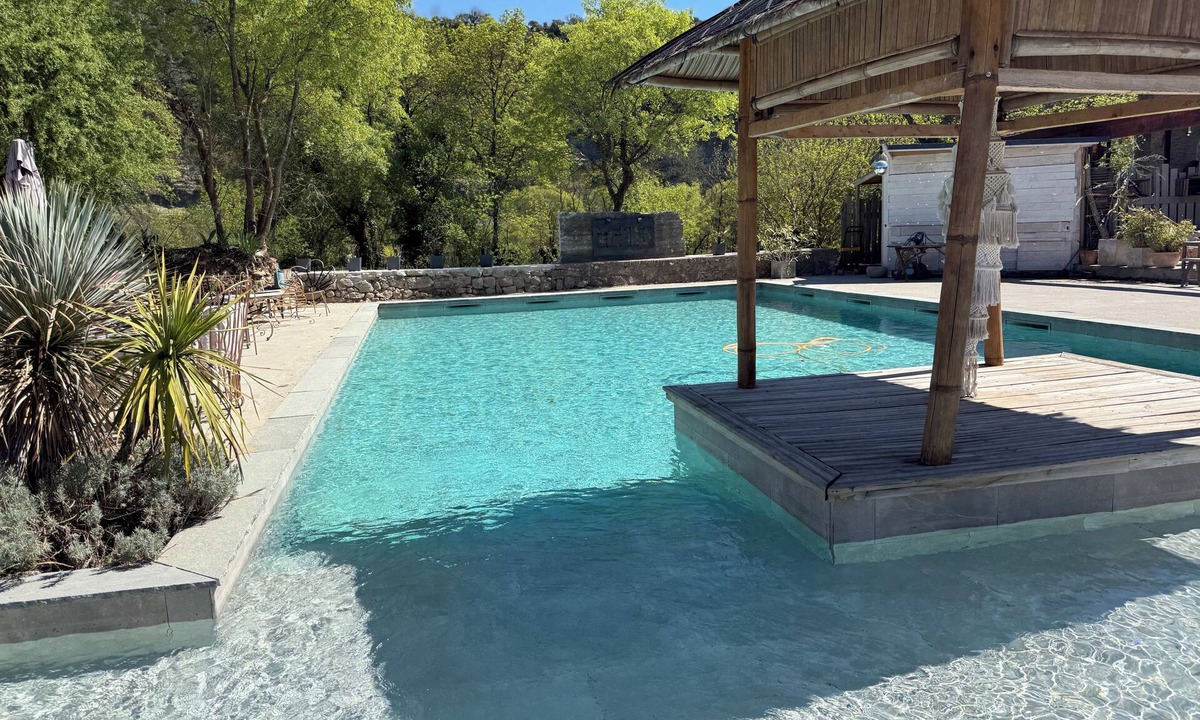 Montreal House | Gorges de l'Ardèche Large duplex in "Maroco" estate with swimming pool
