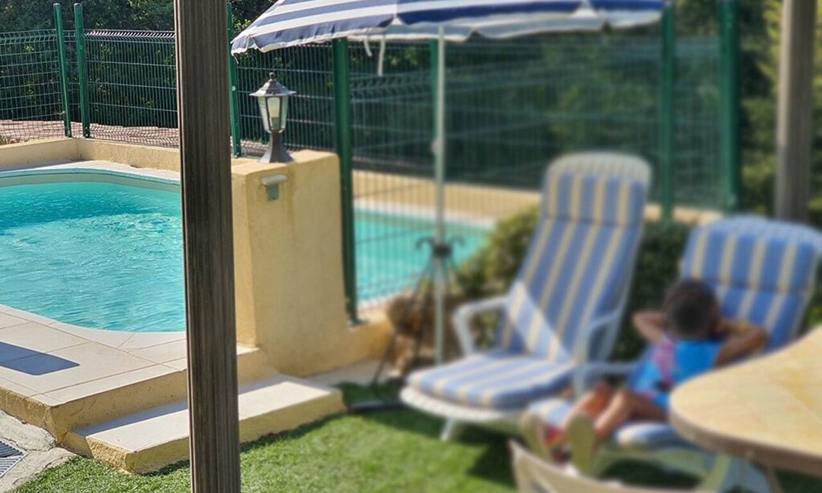 Les Adrets-de-l'Esterel Apartment | Ground floor of a villa for rent for a dream vacation in a peaceful setting, surrounded by nature