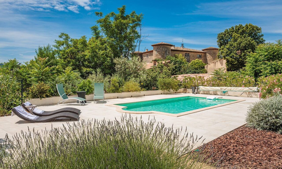 Rustrel Bed & Breakfast | Guest Room "A Corner of Paradise" with Stunning Luberon View