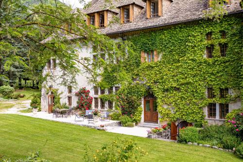 Treffort House | Happy Shelter au Château d'Herbelon
