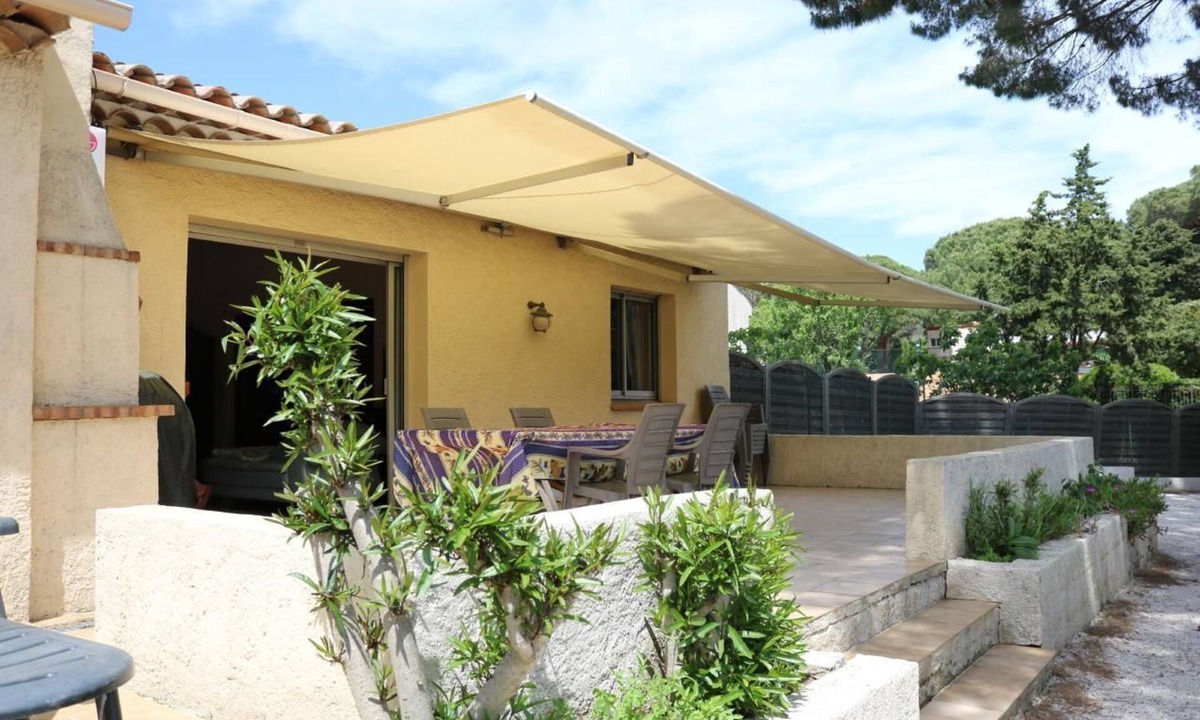 Plage de la Garonnette House | Holiday cottage "La Garonnette 12" - Close to the beach
