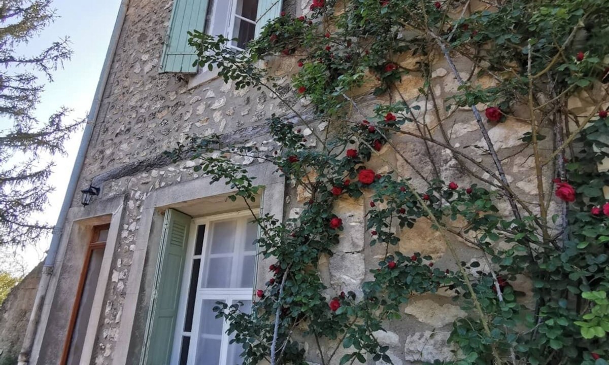 Orgon House | Holiday Home 'Mas Férigoulet' with Private Terrace, Wi-Fi and Air Conditioning