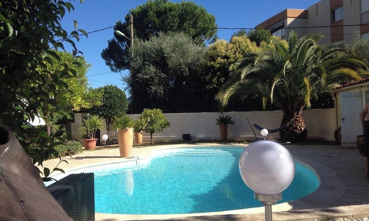 Le Cannet Villa | Homerez - Villa in Le Cannet