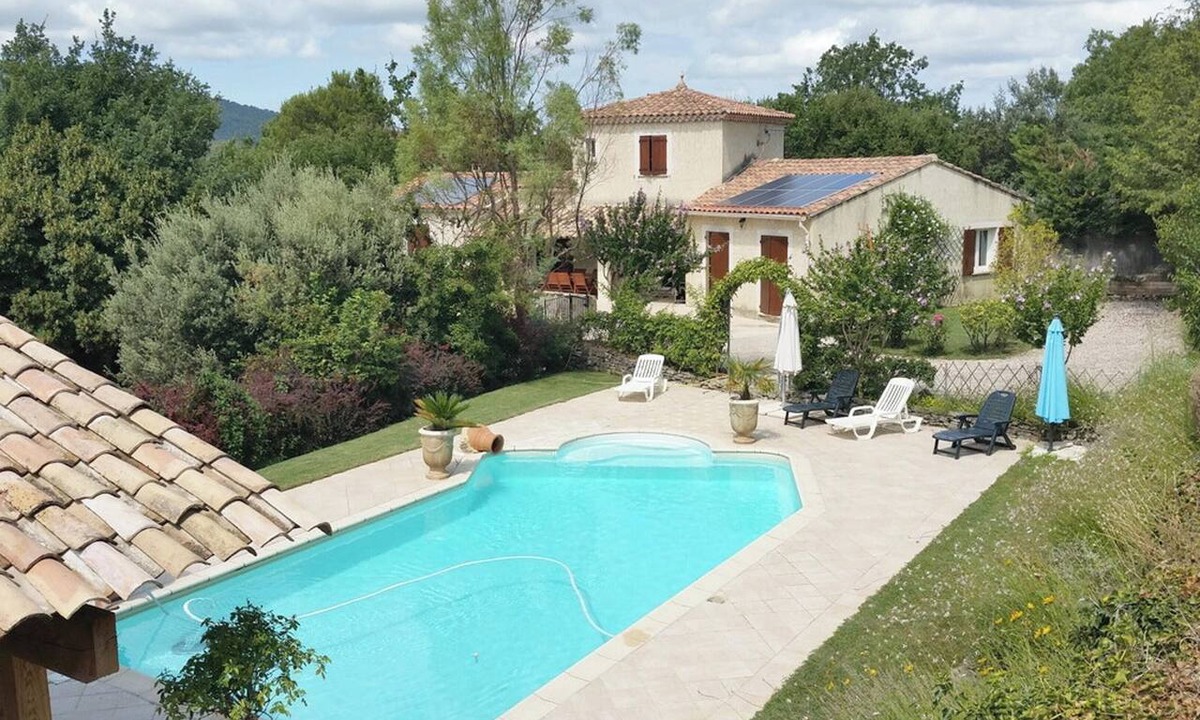 Malaucene Villa | Homerez - Villa in Malaucène