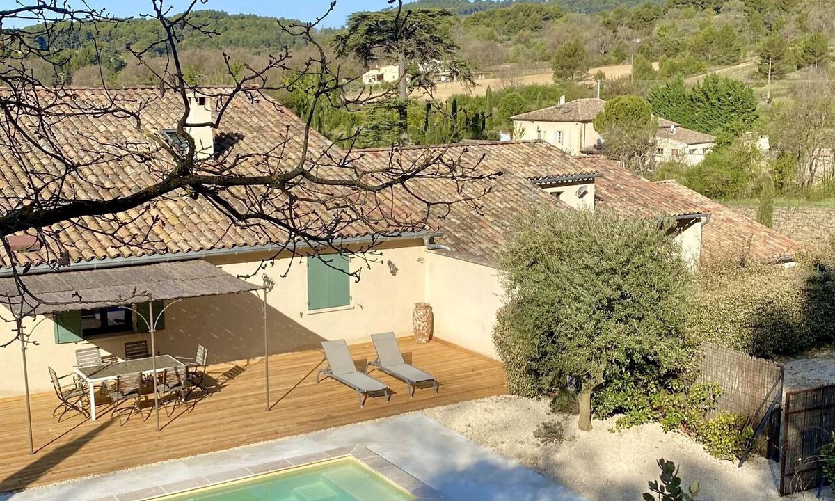 Cadenet House | House with a pool and enclosed garden, in the heart of the Bastide du Laval olive grove estate