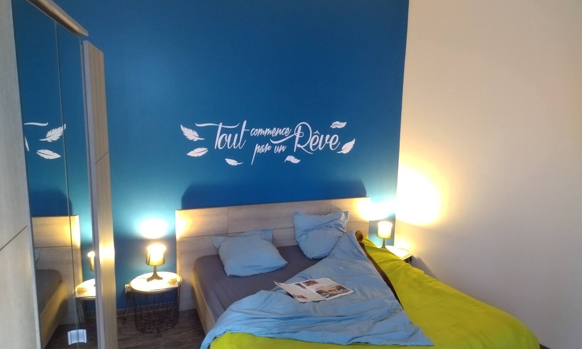 Millau Apartment | L'appart Millau – Downtown Apartment with Wi-Fi and Free Parking