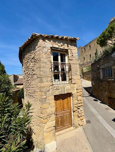 Chateauneuf-du-Pape House | L'Orée du Castel - Gîte au pied du château