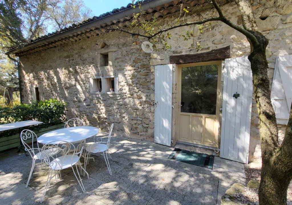 Montsegur-sur-Lauzon House | La Cassine, gîte des Lucioles en Provence