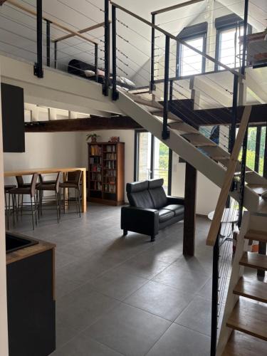 Ceyzerieu House | La Fraternelle