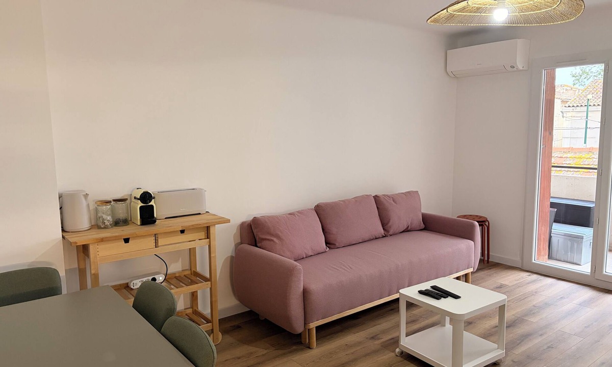 La Garde Apartment | La Garde, Refurbished - ideal location, sleeps 8