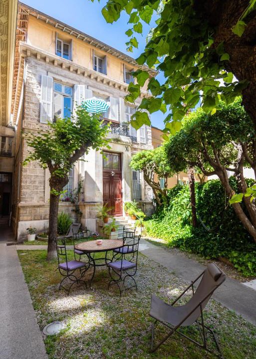 Jean-Medecin Hostel | La Maïoun Guesthouse