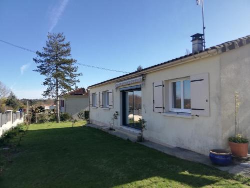 Montendre Bed & Breakfast | La Petite Source