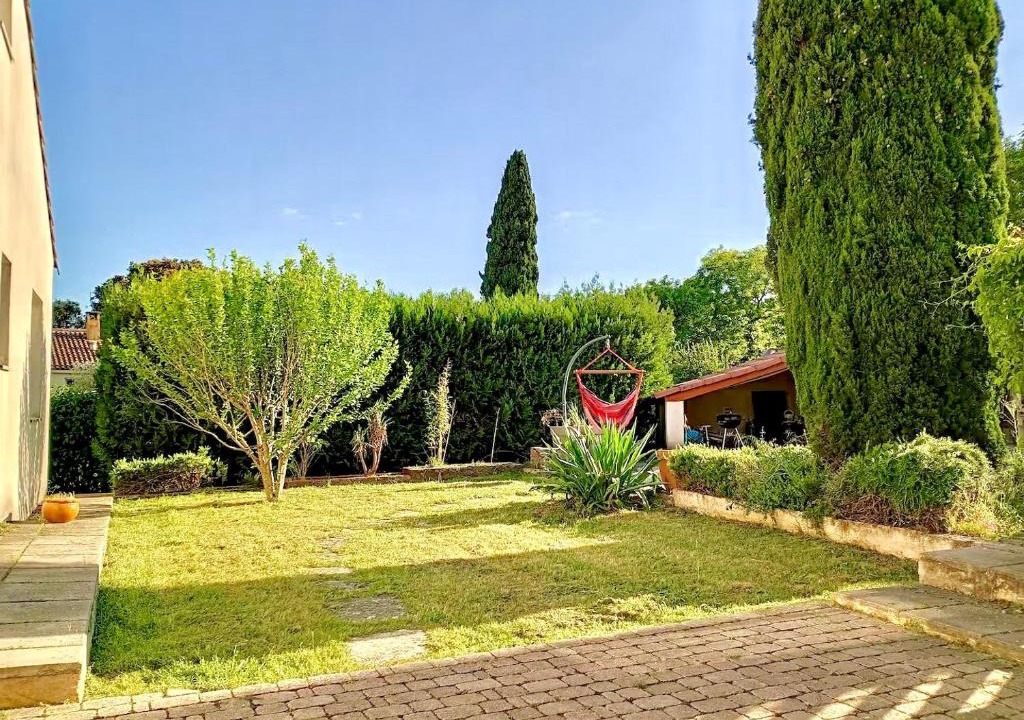 Vezenobres House | La Villa des Gardies, Charme Médiéval