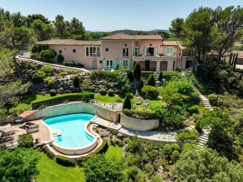 Pont Royal House | La Villa KEF - Maison d'hôtes & SPA