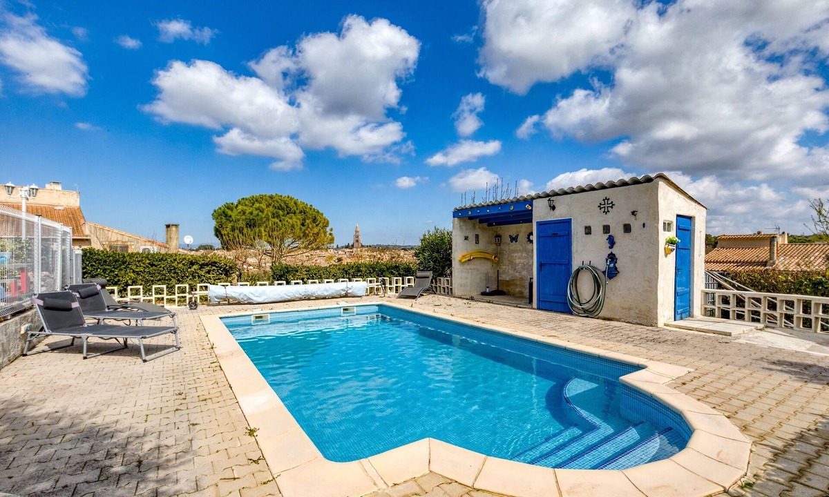 Montagnac Villa | Le Jardin de Benjamin: Comfortable Apartment with Pool