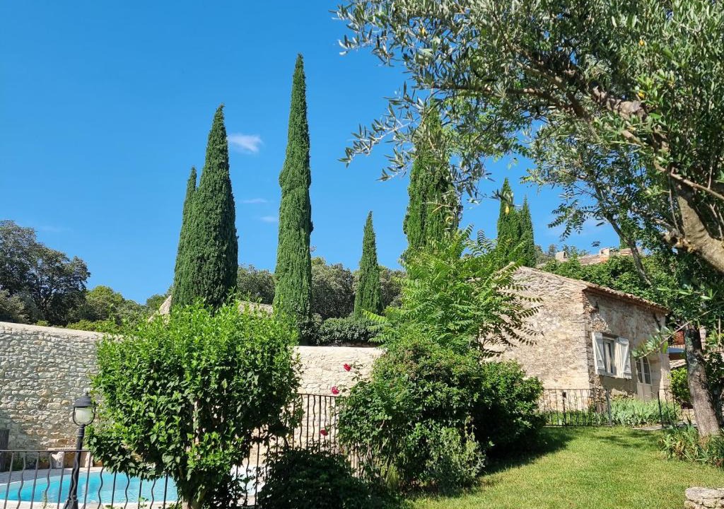 Montsegur-sur-Lauzon House | Le Mazet, gîte des Lucioles en Provence