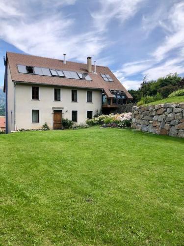 Saint-Laurent-du-Cros House | Le Presbytère - Des vacances à la montagne